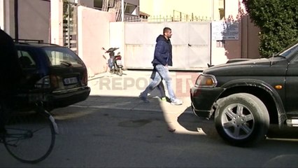 Report TV - Grabitje biznesesh në Fier e Korçë, marrin shuma parash