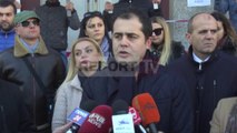 Report TV - Durrës, PD proteston para bashkisë Dako: 