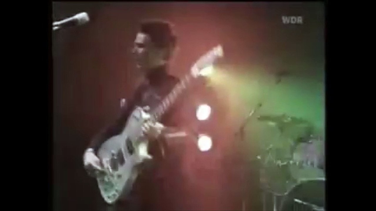 Muse - Showbiz, Dusseldorf Philipshalle, 04/15/2001