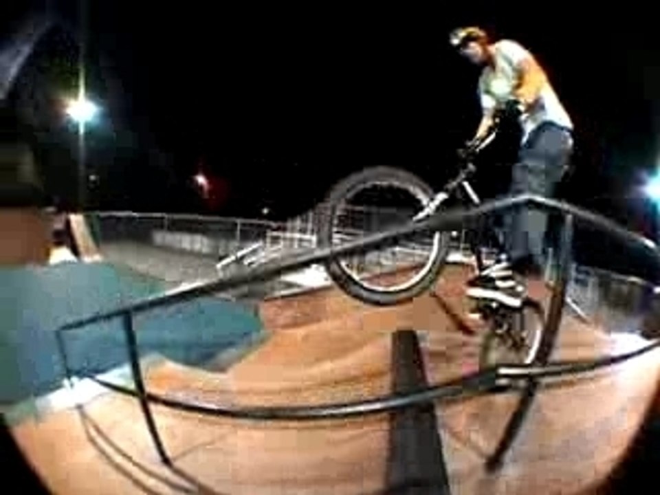 Bmx - Greenville Rail Session - Vital Bmx