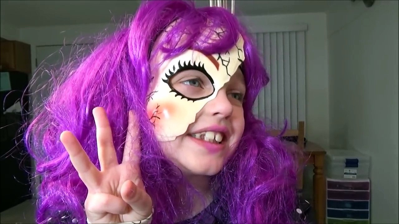 Bad Baby Monster High Sisters IRL vs Witch Annabelle & Victoria Toy Freaks World Hidden Egg