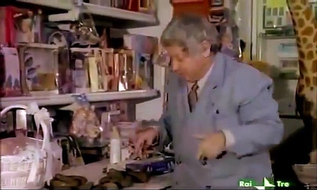 Bonnie e Clyde all'italiana - PRIMO TEMPO ( Paolo Villaggio Ornella Muti)