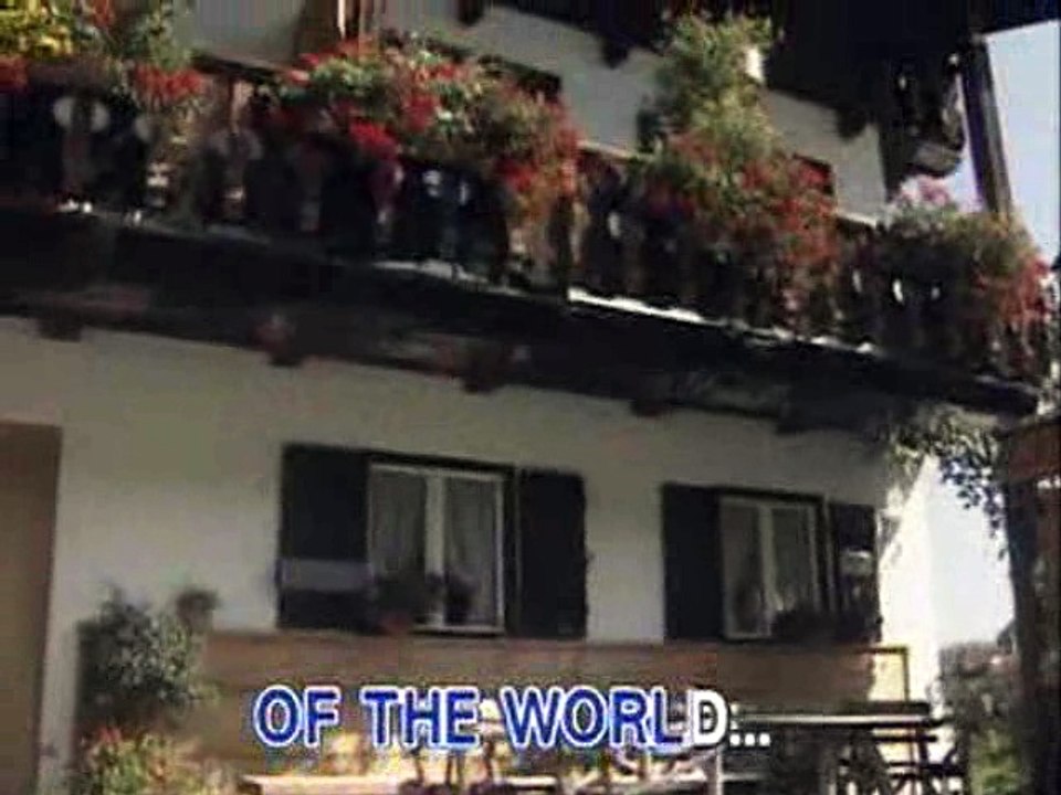 We Are The Champions - Video Karaoke (Ivory)