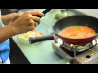 Bikin Bekal Capcay dan Baso Ala Dhianty Yusuf - NET5