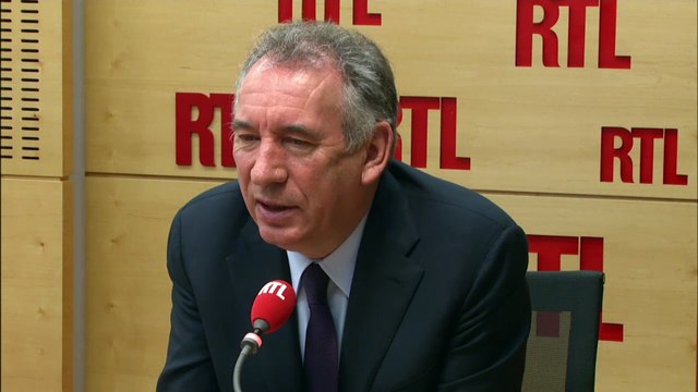 Alliance avec Macron : François Bayrou ne se considère pas comme une girouette