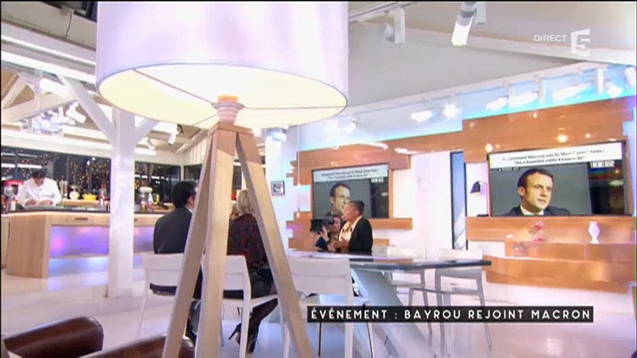 Mariage pour tous : Christiane Taubira répond aux déclarations d'Emmanuel Macron dans "C à vous" - Vidéo