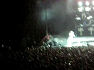 Gwen Stefani at Bercy 07 🎤