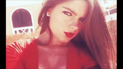 بريطانيا : طرد موظفة من العمل بسبب جمالها المفرط