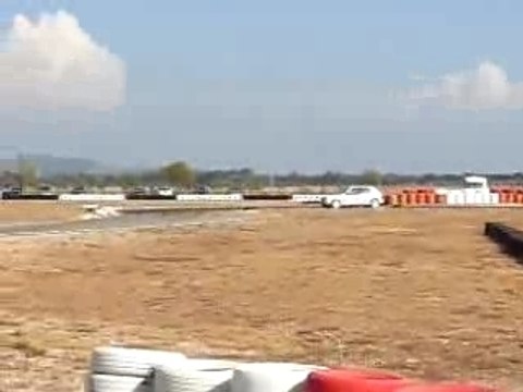 duel de 205 Rallye GrA au slalom d'Eyguières