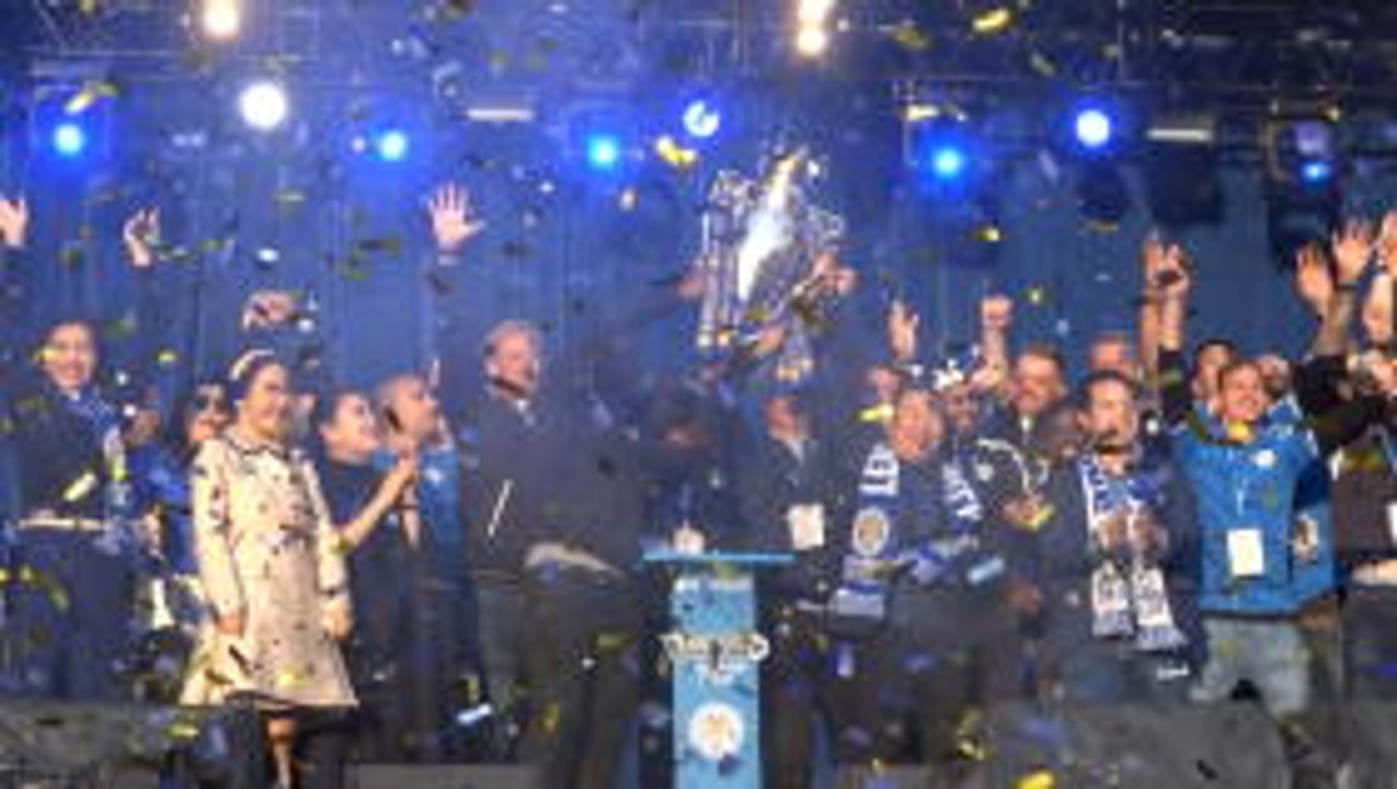Ranieri didn't lose the Leicester dressing room - Shakespeare