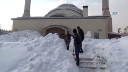 Muş) Hükümlülerden Cami Temizliği