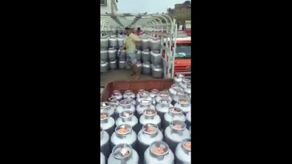 Extremely fast truck loading