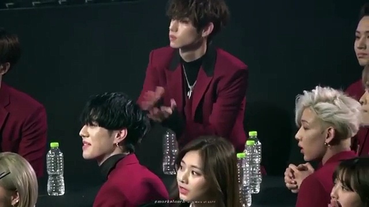 뱀뱀 ㅋㅋ