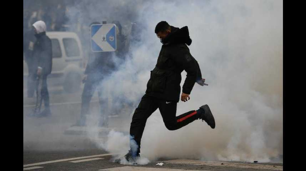 Heurts avec la police, la manifestation à Nation a dégénéré