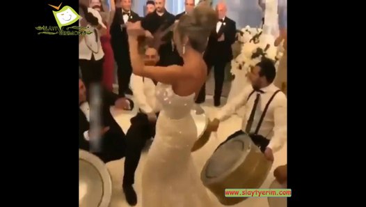 Çok ne&amp;eli arap dü&amp;ünü Dailymotion Video
