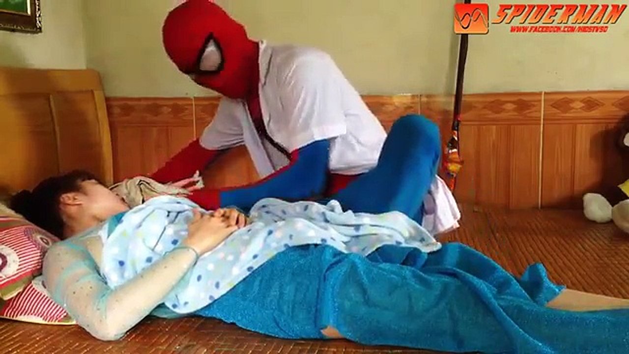 Spiderman Elsa Frozen Superhero Real Life HD
