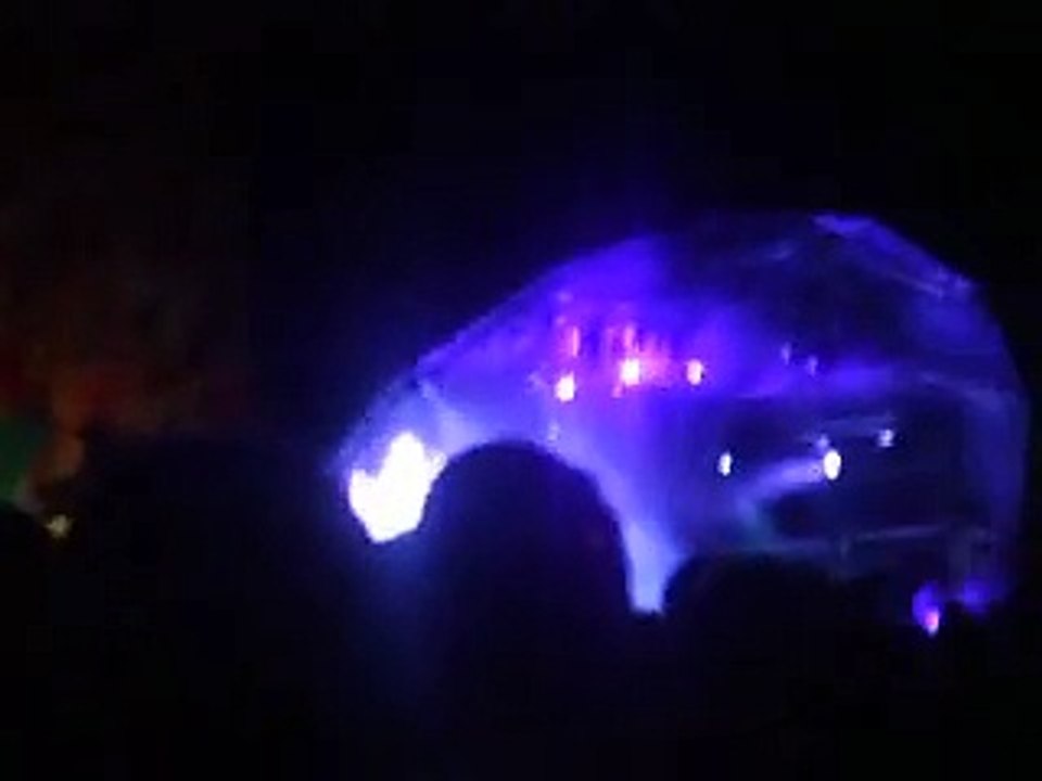 Muse - Undisclosed Desires - Auckland Big Day Out - 01/15/2010