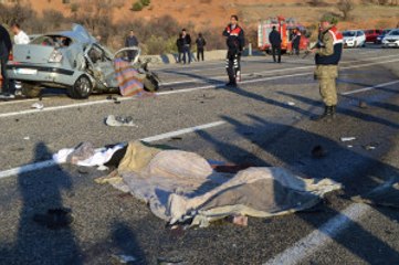 Katliam Gibi Kazada Bir Aile Yok Oldu: 4 Ölü, 2 Yaralı