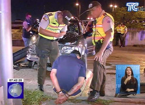 Persecución policial termino con la captura de cuatro presuntos asaltantes luego de accidentarse