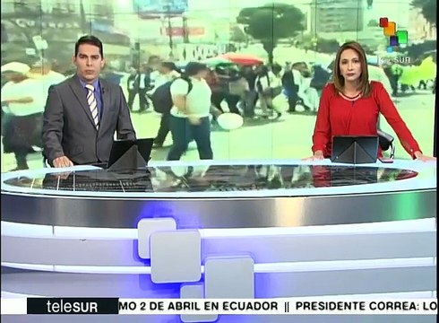Ecuador: maestros se manifiestan en Quito en defensa de la democracia