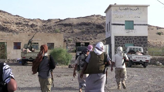 Yemen loyalists push back rebels on Red Sea coast