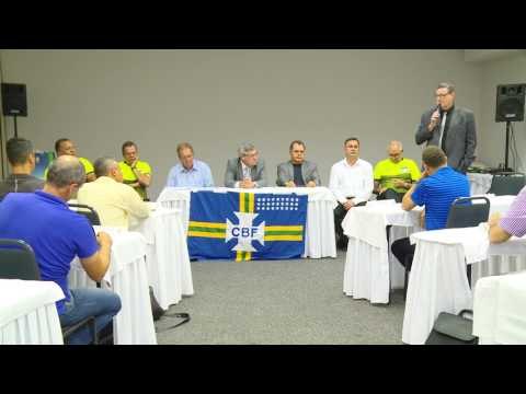 Curso de instrutores de arbitragem orienta profissionais para unificar conceitos