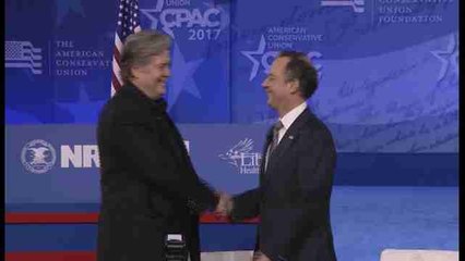 El equipo de Trump alienta al conservadurismo de EEUU y defiende sus promesas