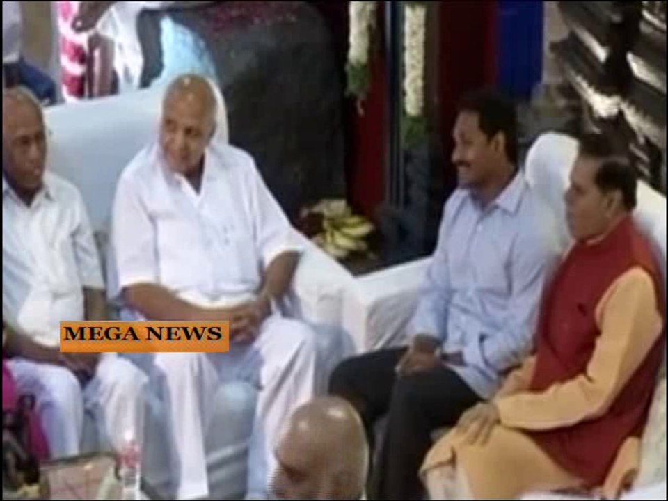 Ramoji Rao Respect to YS Jagan in Private Function || YS Jagan Meet with Ramojirao