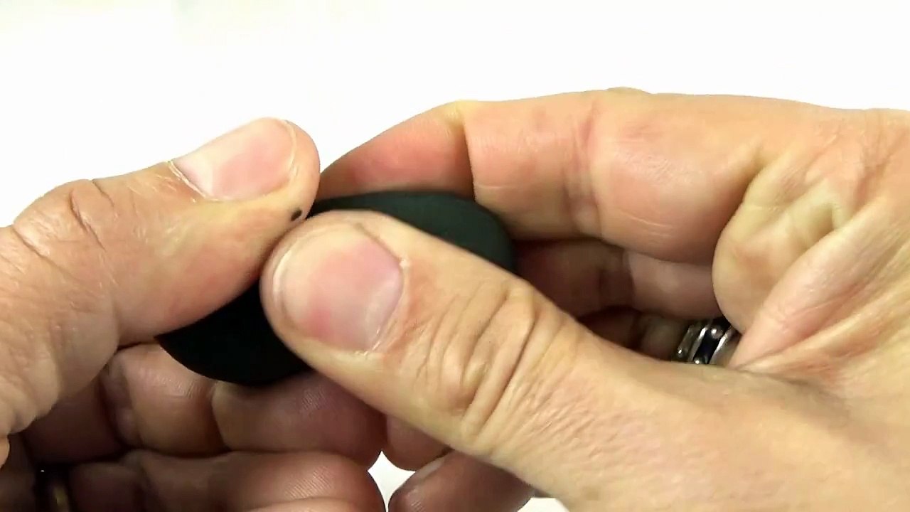 Play Doh How to make Pingu Penguin with Play Dough