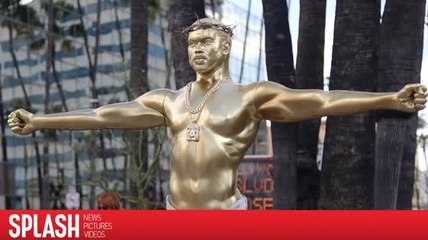 Die Geschichte hinter der gigantischen Kanye West Oscar Statue