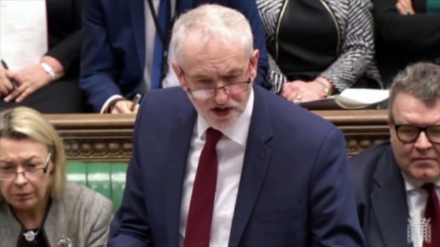 Le député britannique Tom Watson effectue un dab dans la Chambre des communes