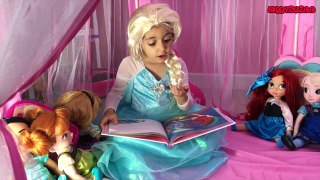 Disney Frozen Elsa MERMAID Videos In Real Life   Swimming Tail  Ariel Mermaid   TREASURE HUNT   Toys-o5jKYlPxjb4