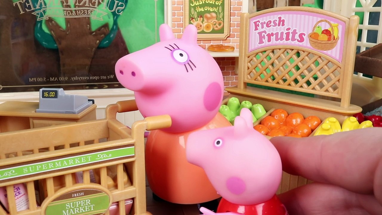 Peppa Pig Toys in English  Mummy Pig gets Robbed at the Bank-GVn-c_r9dCg