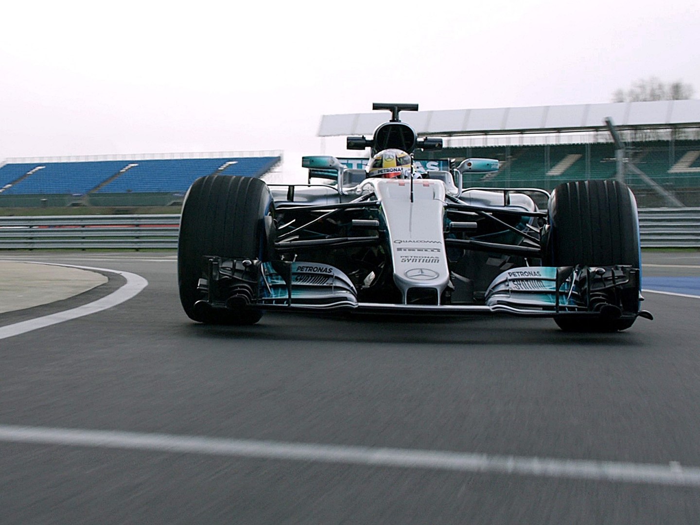 ⁣Mercedes F1 W08 EQ Power+