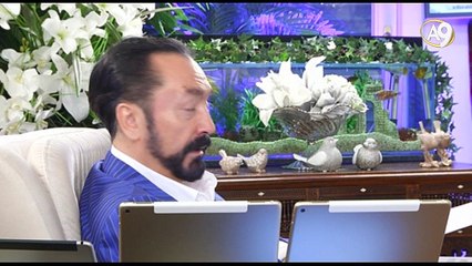 Cennet ve cehennemde insanlar aniden yaratılıyor. Çekirge sürüleri gibi bir anda ayağa kalkıyorlar.