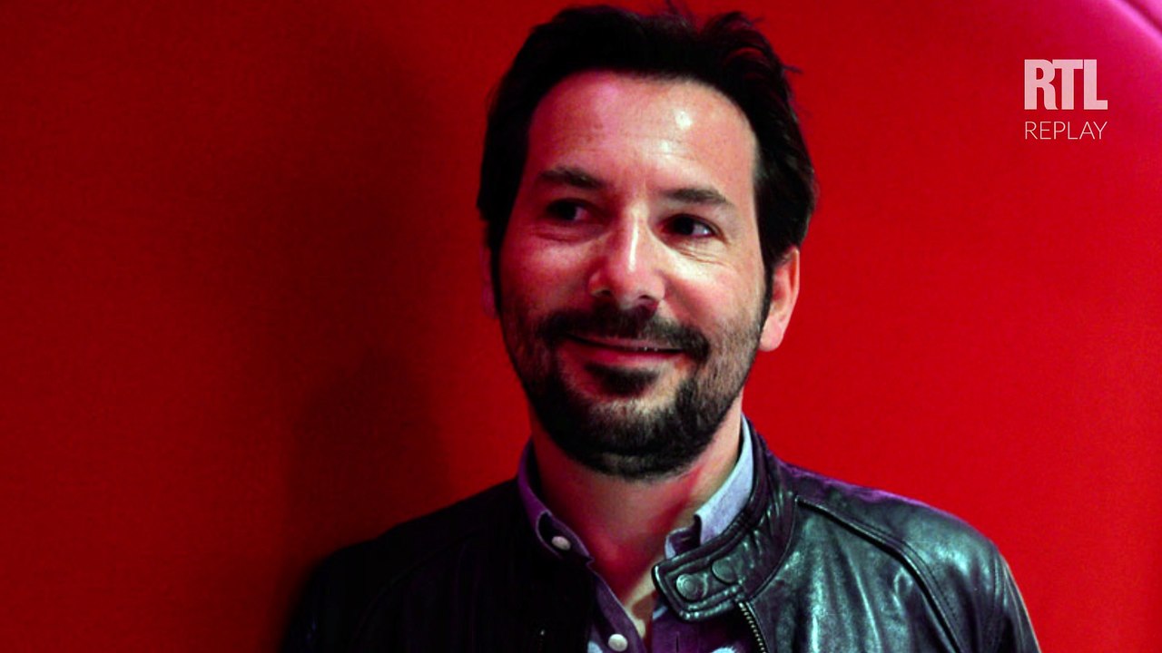 La Vie De Bern : Stéphane Bern se transforme en Stéphanie