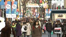 Korea's consumer sentiment rebounds in Feb., but still below benchmark