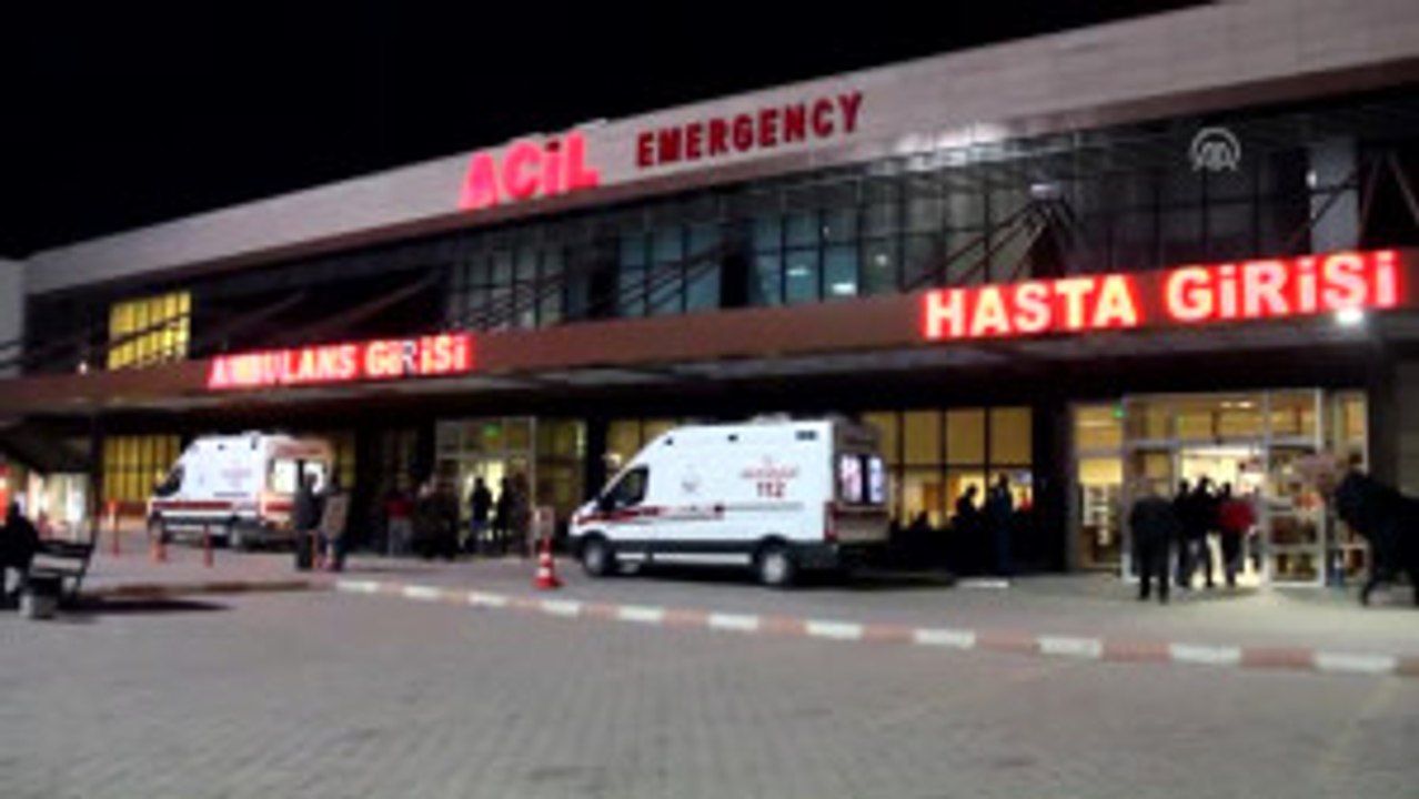 Suriye'deki Iç Savaş - 12 Yaralı Suriyeli Tedav...
