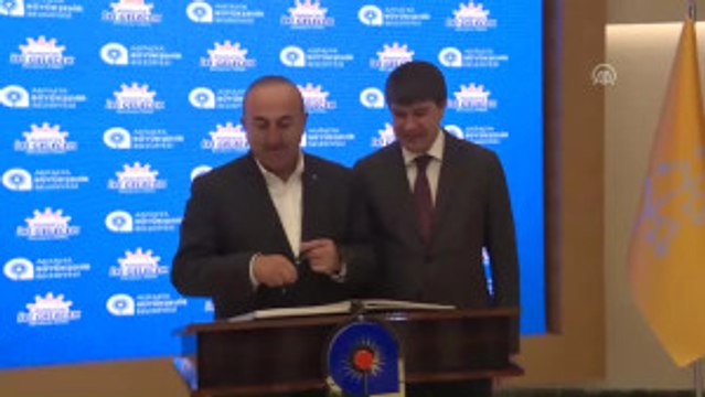 Çavuşoğlu, Antalya Büyükşehir Belediye Başkanı Türel'i Ziyaret Etti