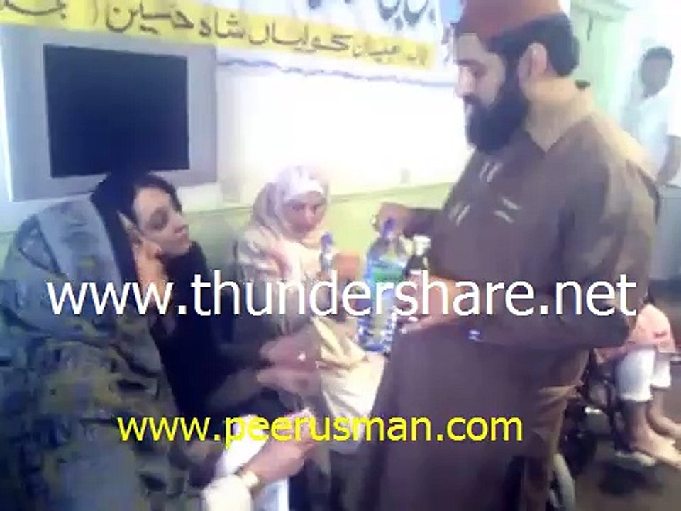 In this video Peer Usman is treating Paralized disease. Peer Usman is spiritual healer,heal through Quranic Addictions