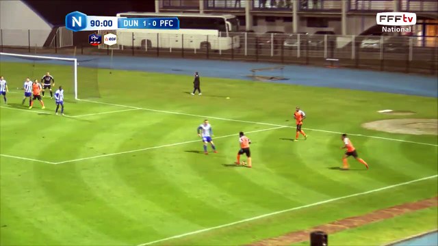 Corner bien combiné mais la frappe est contrée.