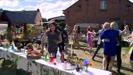 {Ipla} Pi­er­w­sz­a Mi­ło­ś­ć - (St­res­zcz­en­ia)