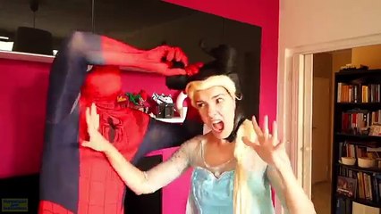 SPIDERMAN LOSES HIS HEAD! w/ Frozen Elsa Pink Spidergirl Maleficent & Joker Candy Superher