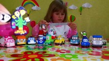 Робокар de Poly juguetes de Escribir y Kinder sorpresa. Kinder Surprise eggs and Robocar Poli toys