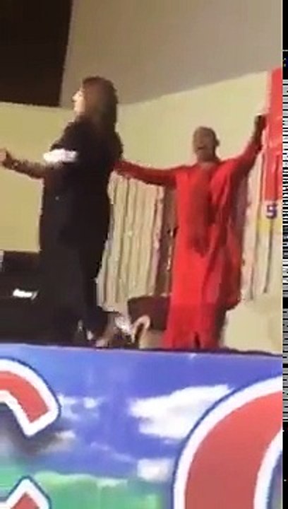 18.Pakistani Stage Mujra Dance Karachi