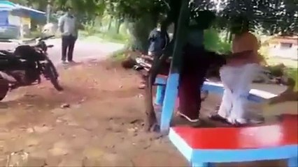 Look What College Girls Doing - Can't Stop Laughing - Whatsapp Most Viral Funny Video 2017