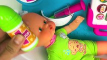 Dokter PEPPA PIG en Baby Pop Kindje Krijgt Prikje en Huilt Speelgoed Filmpje Doctor Peppa