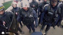 Un journaliste plaqué se fait plaquer au sol par des CRS lors de la manifestation lycéenne !