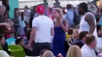 Il s'en prend à la copine d'un autre et va très vite le regretter. Il ne s’attendait pas à ça