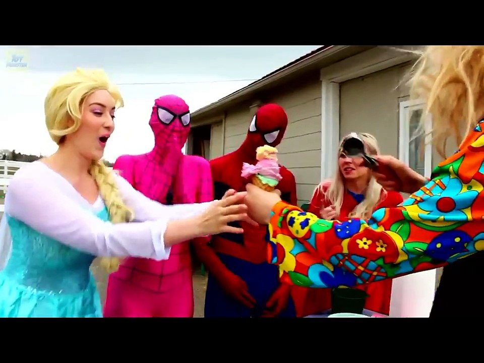 Spiderman & Frozen Elsa Eat Ice cream! w Spidergirl & Supergirl! Fun Superhero in Real Life